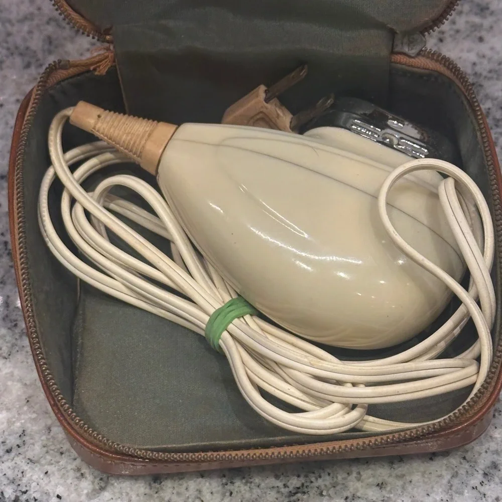Norelco Mens Speedshaver Cream Vintage‎ Rotary Razor Tan Leather Case MCM Retro
